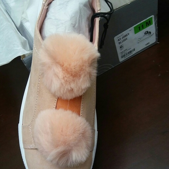 Slip on sneakers with pom poms - Picture 3 of 4